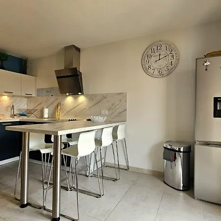 Grand T4 Avec Terrasse Coeur Barcares, A 100m Apartment *